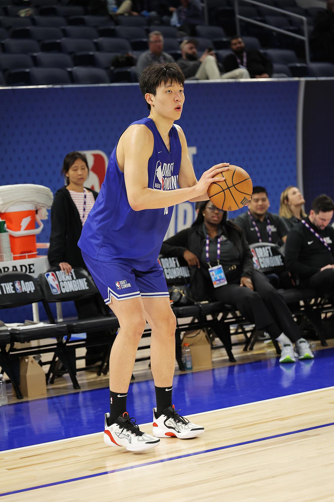 B/R最新一期模拟选秀：杨瀚森在第39顺位被猛龙选中！