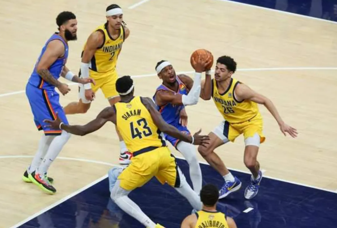 惊天隔扣得手！西亚卡姆成胜负关键手，力争FMVP